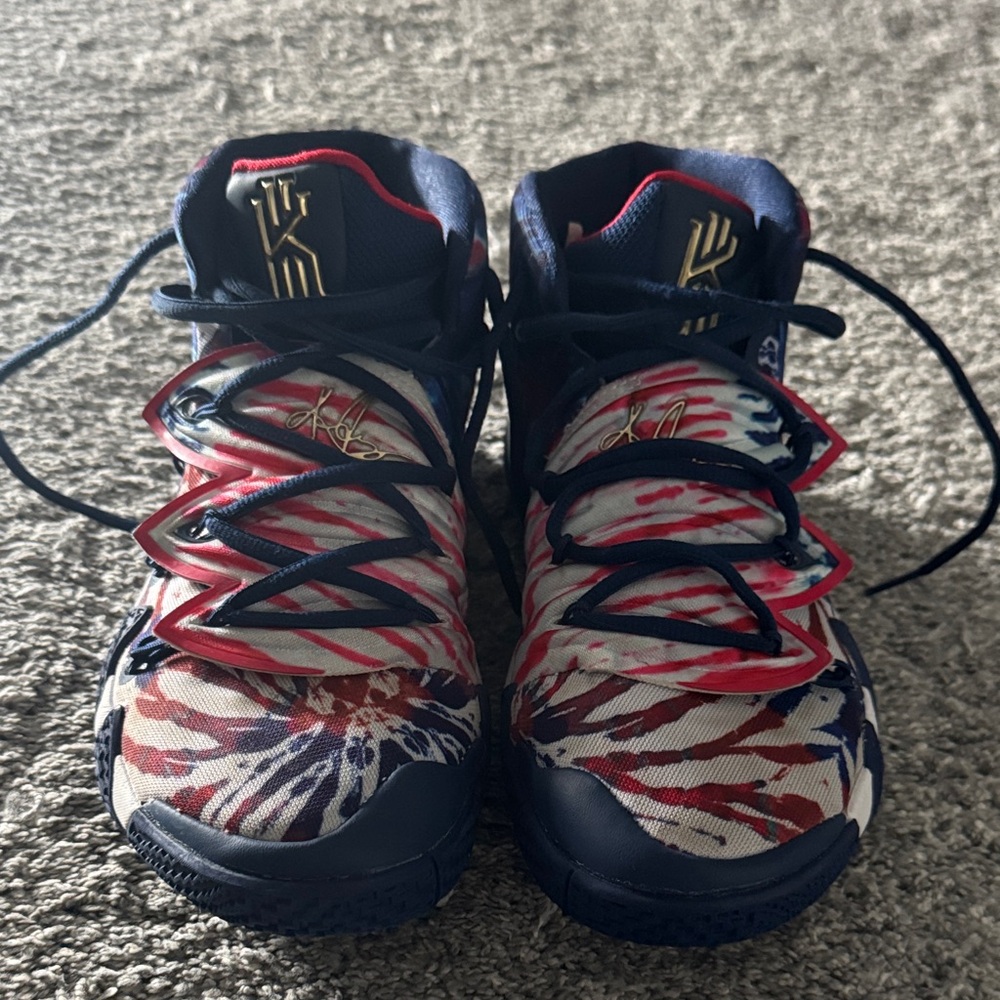 Colorful Kids' Sneakers with Navy and Red Accents